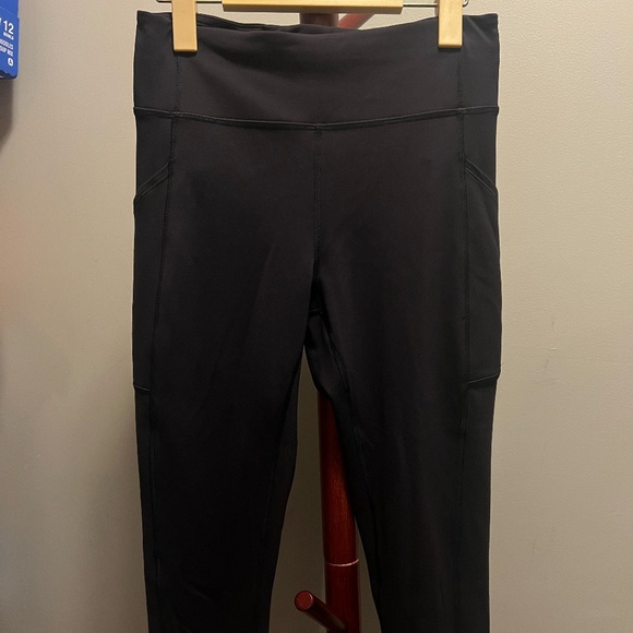 Lululemon Invigorate High-Rise Crop 23" Black, 8 - Picture 2 of 15